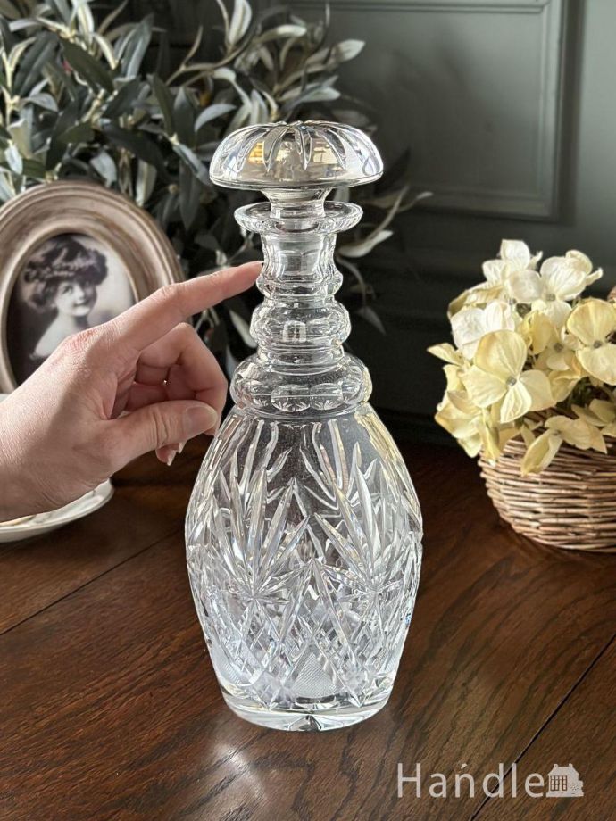 たっぷり入るガラスのデカンタ