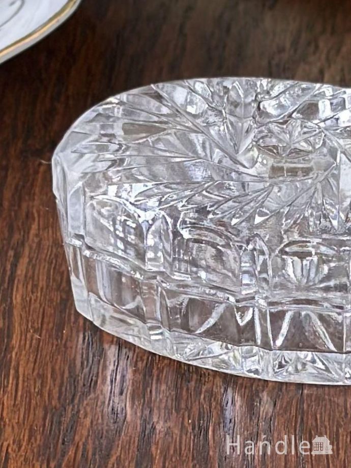 アンティークガラスのフタ付きケース