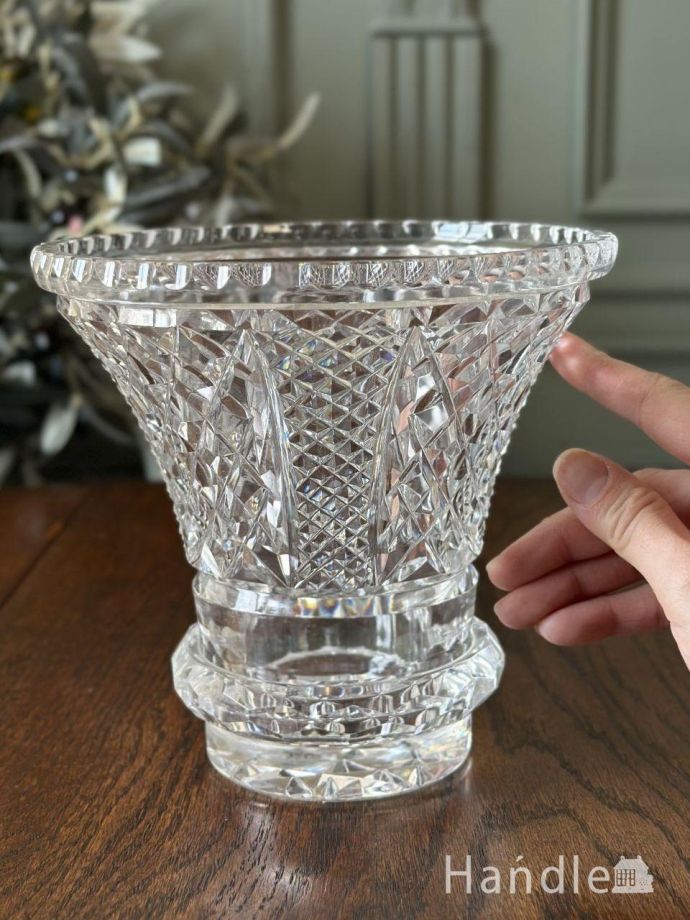 アンティークガラスの花器の大きさ