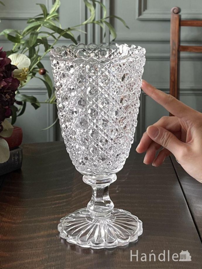 キラキラ輝くアンティークガラス