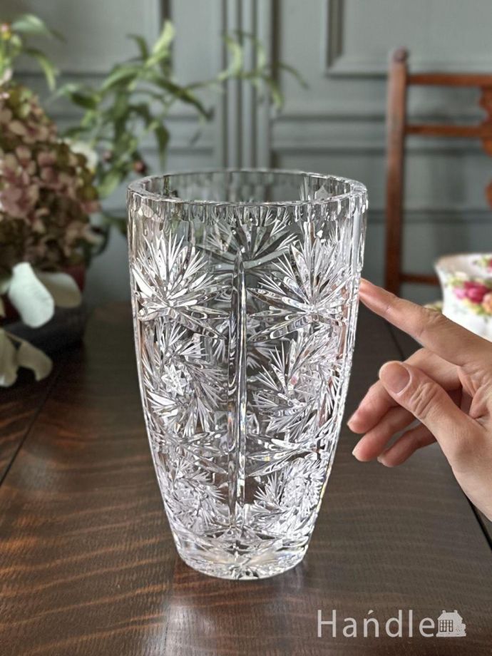 アンティークガラスの花器の大きさ