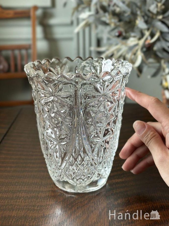 アンティークガラスの花器の大きさ