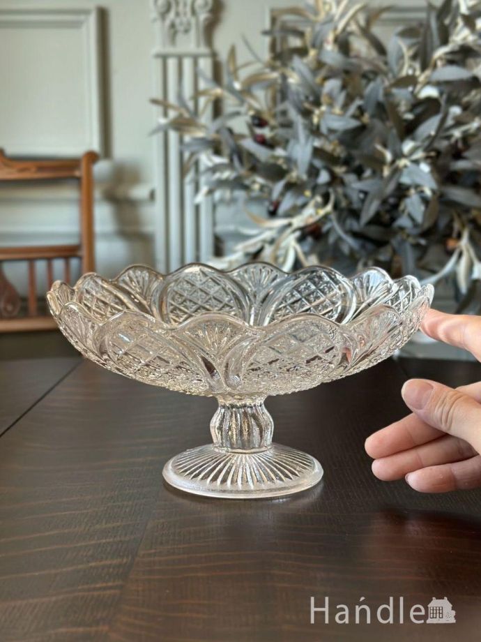 便利に使えるアンティークガラスの食器