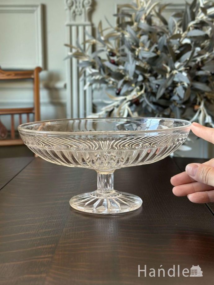 便利に使えるアンティークガラスの食器