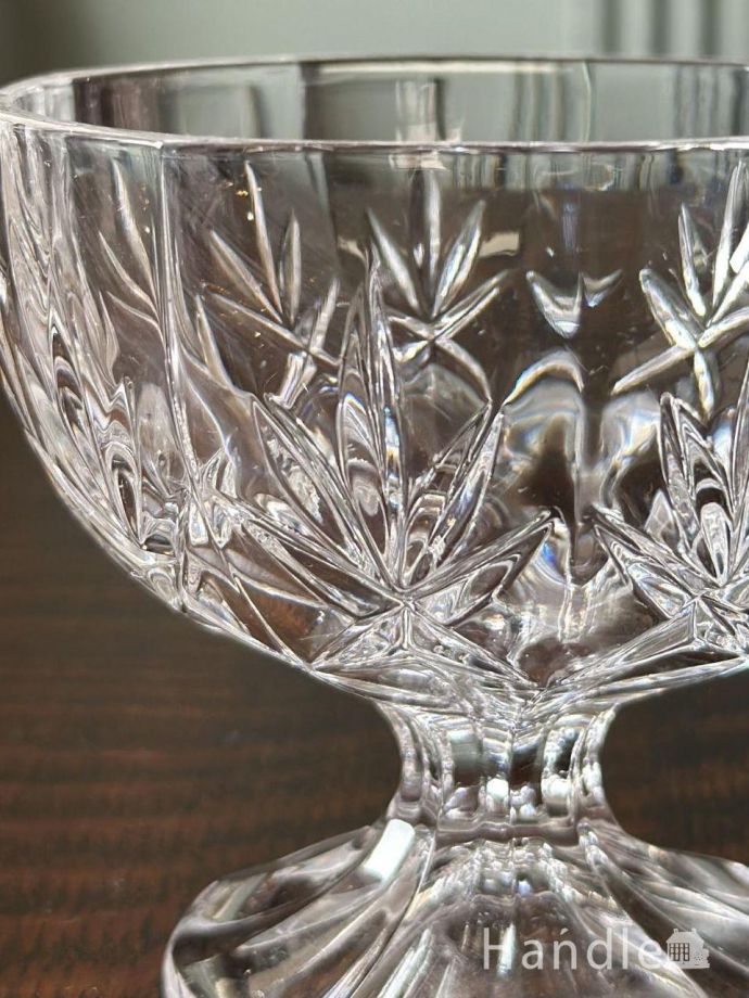アンティーク 雑貨のガラス小物 【雑貨類商品UP用】 アンティーク プレスドグラス(デザートグラス)。デザート用に作られた美しいガラスの器食卓で使われたガラスはどれも美しいですが、特にめずらしいデザート用。(htz-02-5-4)