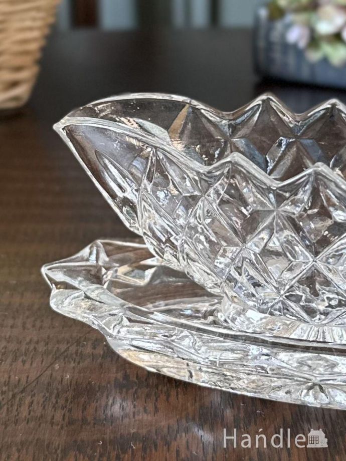 アンティークガラスのソースポット