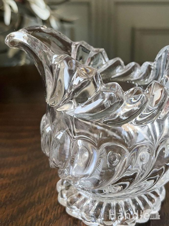 アンティークガラスのミルクピッチャー