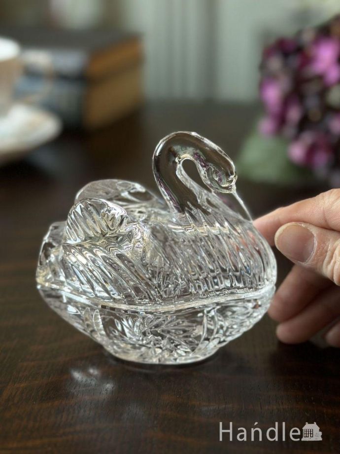 白鳥の形の美しいアンティ―クの器、アンティークガラスの小物入れ(pg