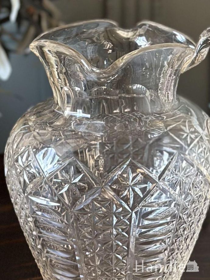 アンティークガラスのウォータージャグ