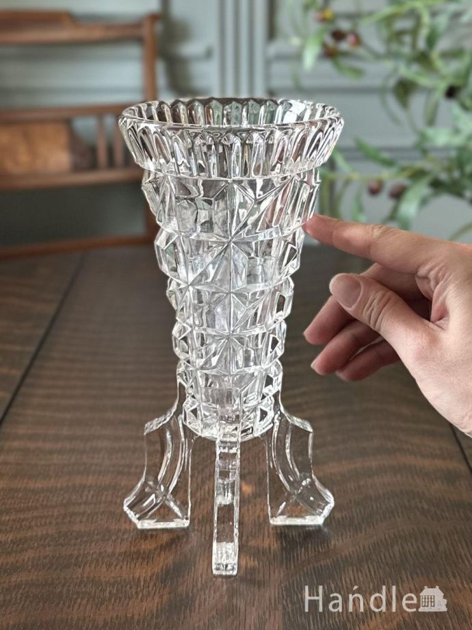 アンティークガラスの花器の大きさ