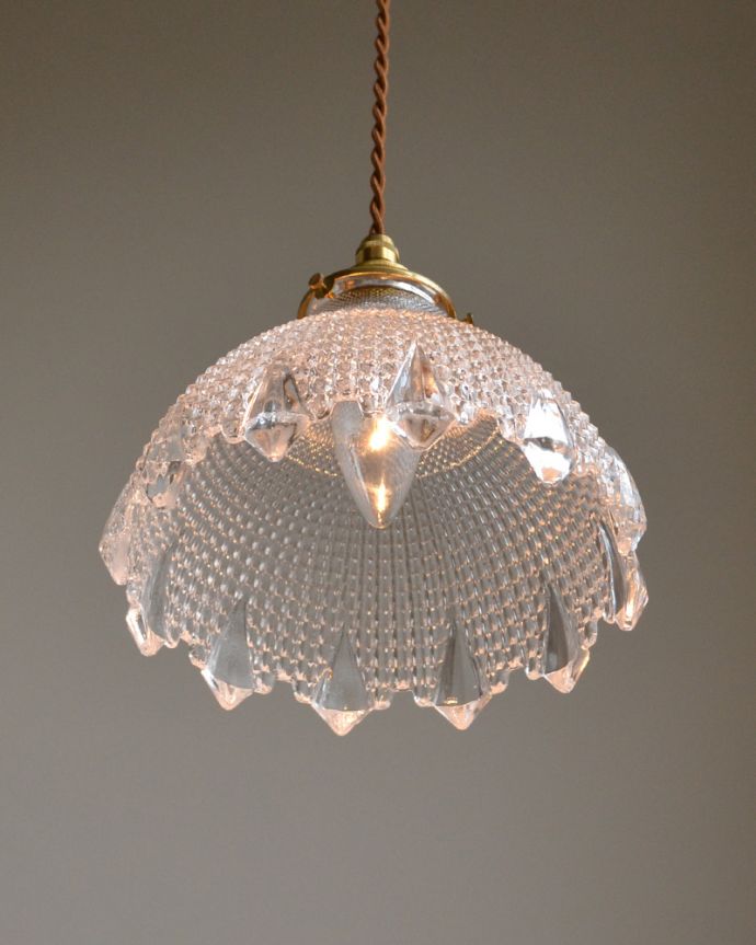 点灯後のペンダントライト