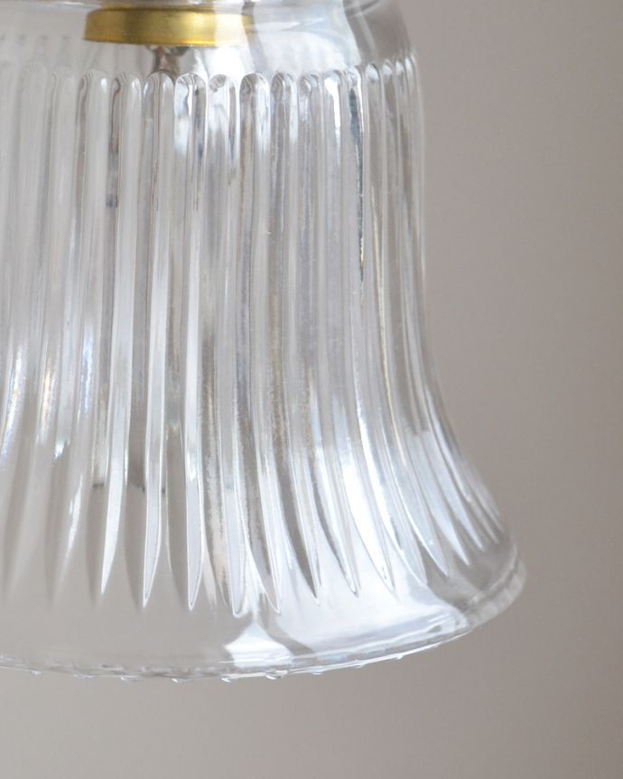 ガラスシェードの模様