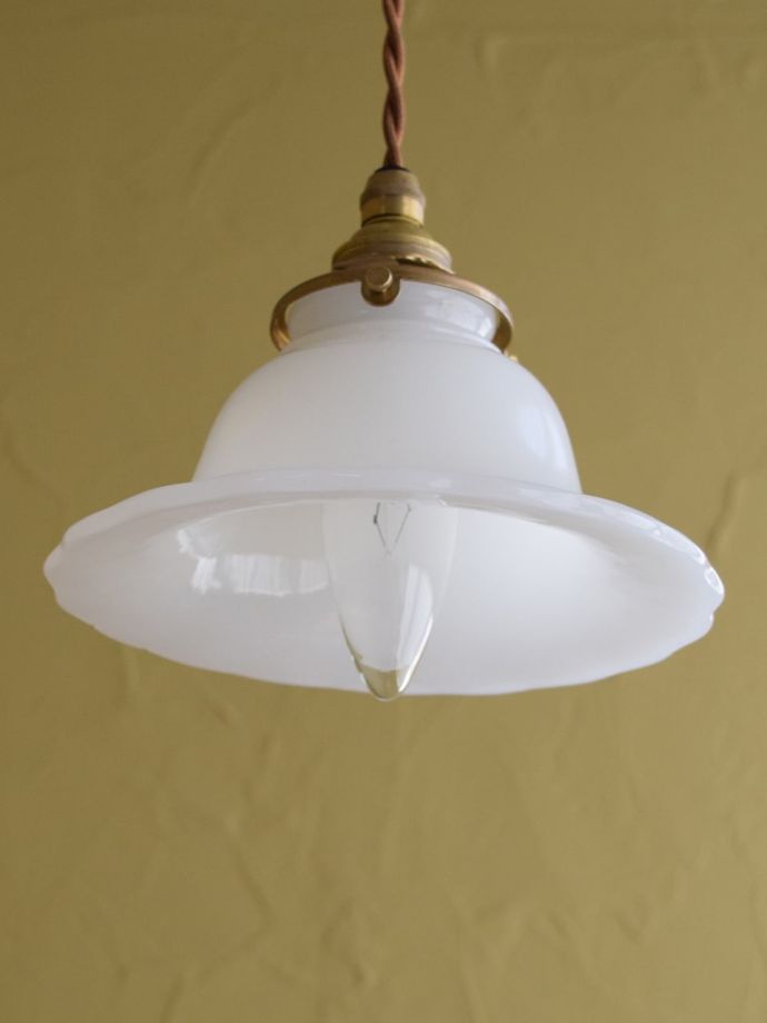 下から見たペンダントライト