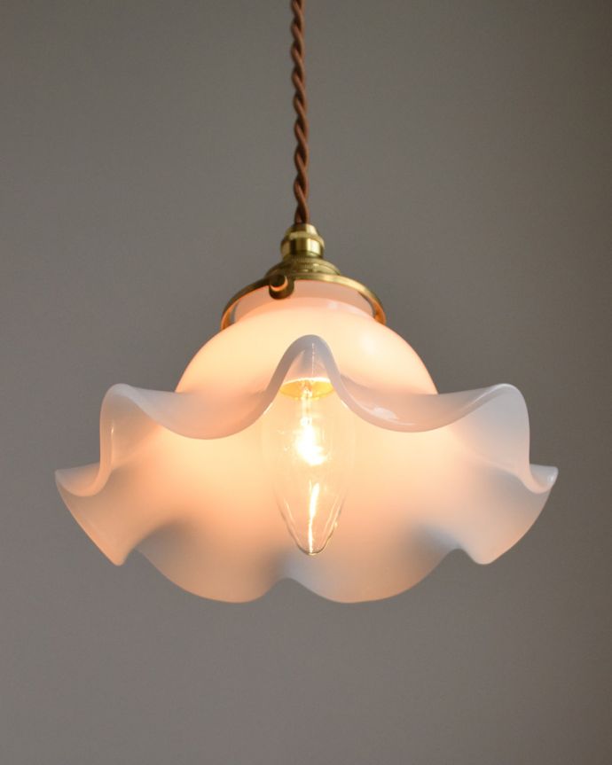 点灯後のペンダントライト