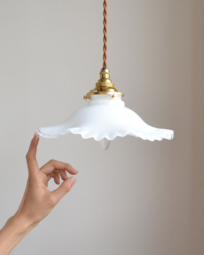 ペンダントライト　照明・ライティング　ペンダントライト（コード・シャンデリア電球・ギャラリーA付き）。キッチンのカウンター部分や、リビングに。(pl-014a)