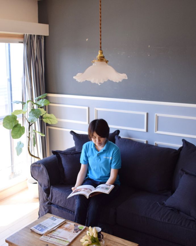 ペンダントライト　照明・ライティング　ペンダントライト（コード・シャンデリア電球・ギャラリーA付き）。いろんなスタイルのお部屋に似合うペンダントライトです。(pl-014a)