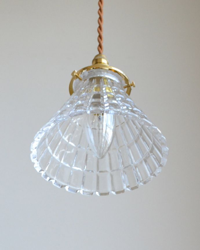 下から見たペンダントライト