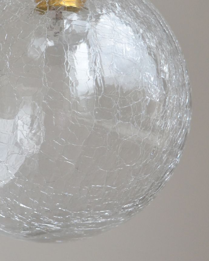 ガラスシェードの模様