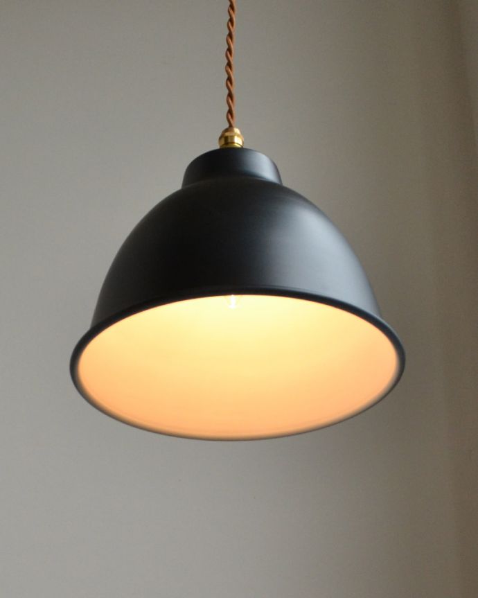 点灯後のペンダントライト