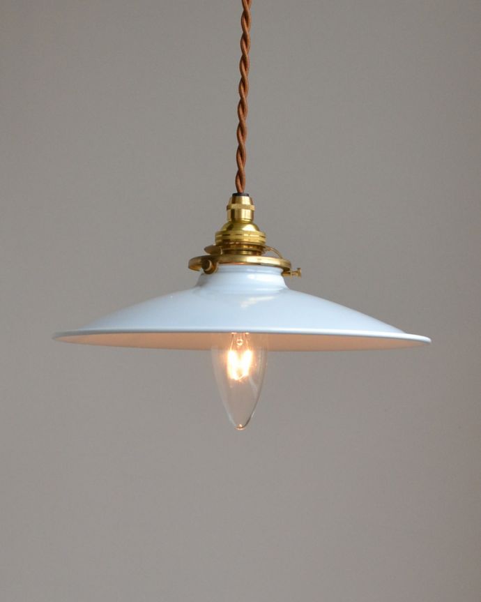 アンティーク風のペンダントライト