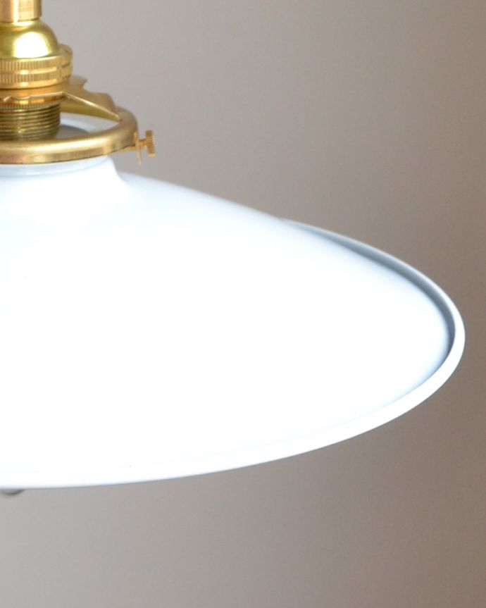 ガラスシェードの模様