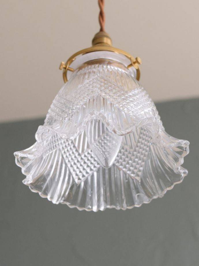 下から見たペンダントライト