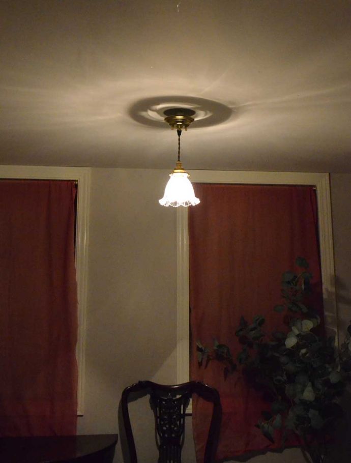 ペンダントライトの陰影