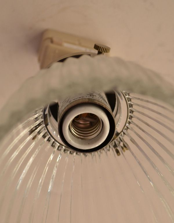 ペンダントライト 照明・ライティング ストライプガラスのアンティーク風シーリングライト(電球セット)。国産球対応のシーリングライトです。(pl-126)