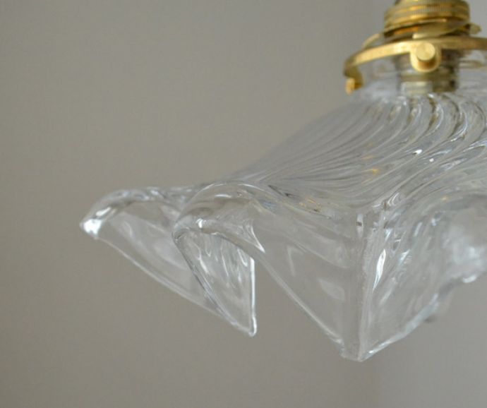 ガラスシェードの模様