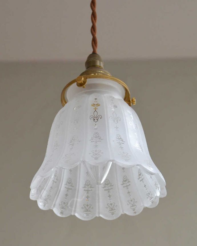 下から見たペンダントライト