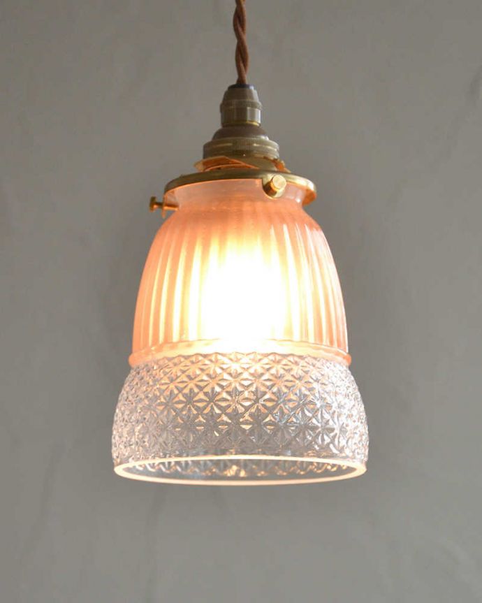 アンティーク風のペンダントライト