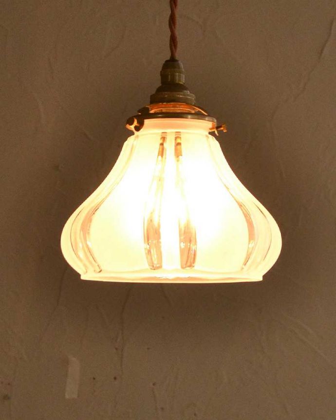 アンティーク風のペンダントライト