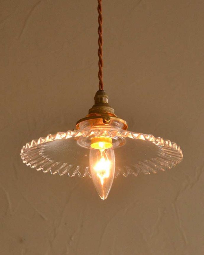 点灯後のペンダントライト