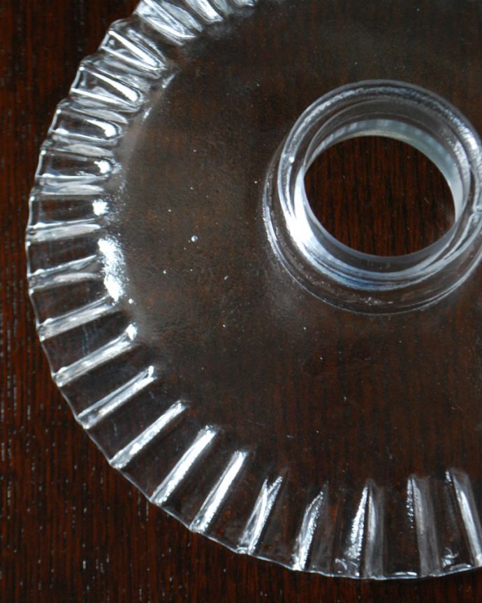 フリルガラスのシェード