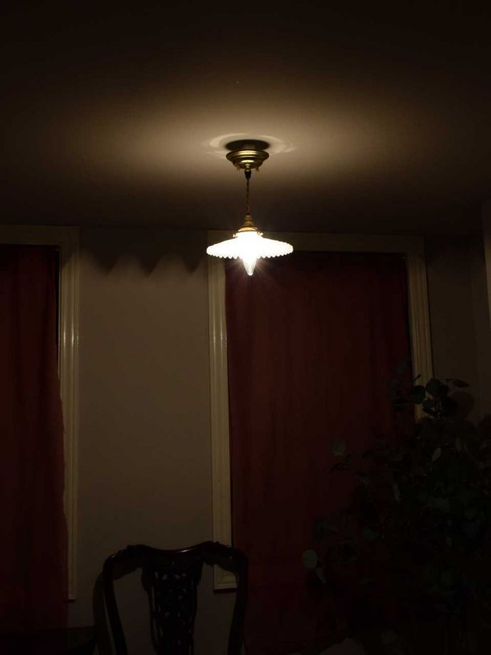 ペンダントライトの陰影