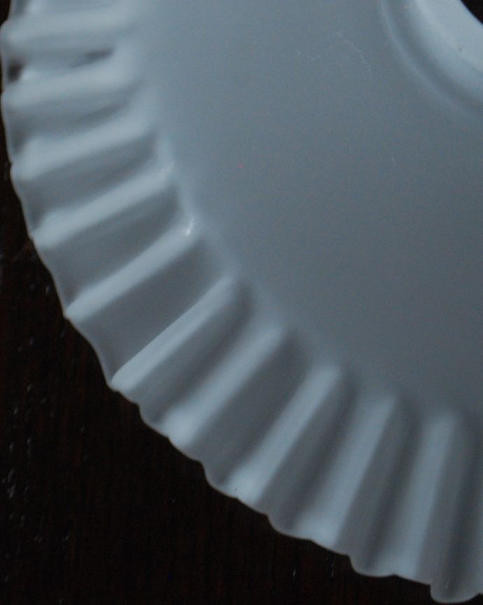 フロストガラスのフリル