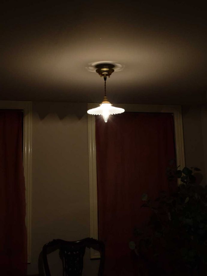 ペンダントライトの陰影