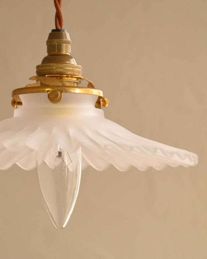 ガラスシェードの模様