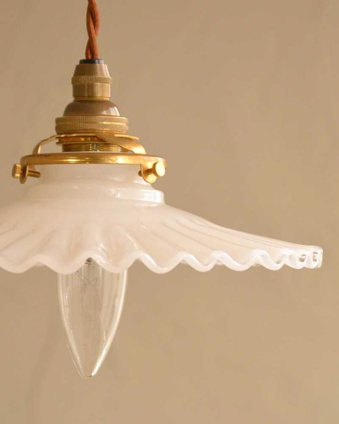 ガラスシェードの模様