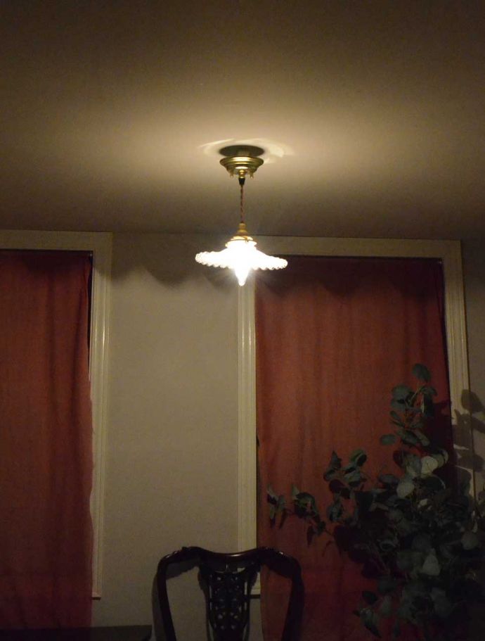 ペンダントライトの陰影