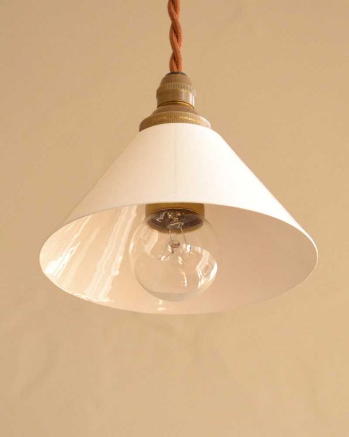 ビンテージ風のシェード