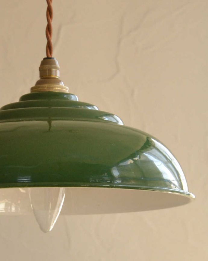 ペンダントライト　照明・ライティング　懐かしい雰囲気が可愛らしい琺瑯ペンダントランプ （コード・シャンデリア電球・ギャラリーなし）。。(pl-215)