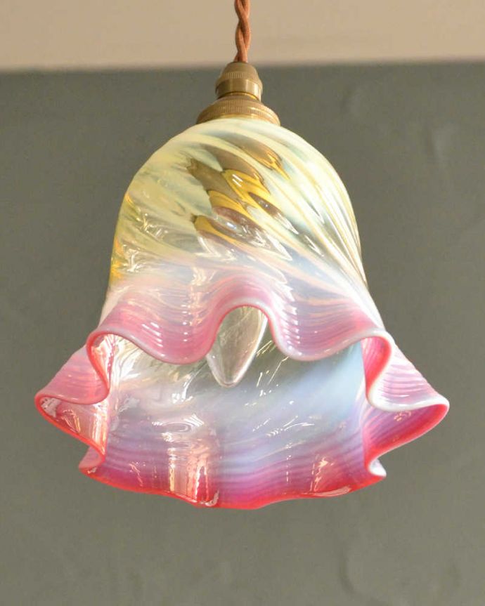下から見たペンダントライト
