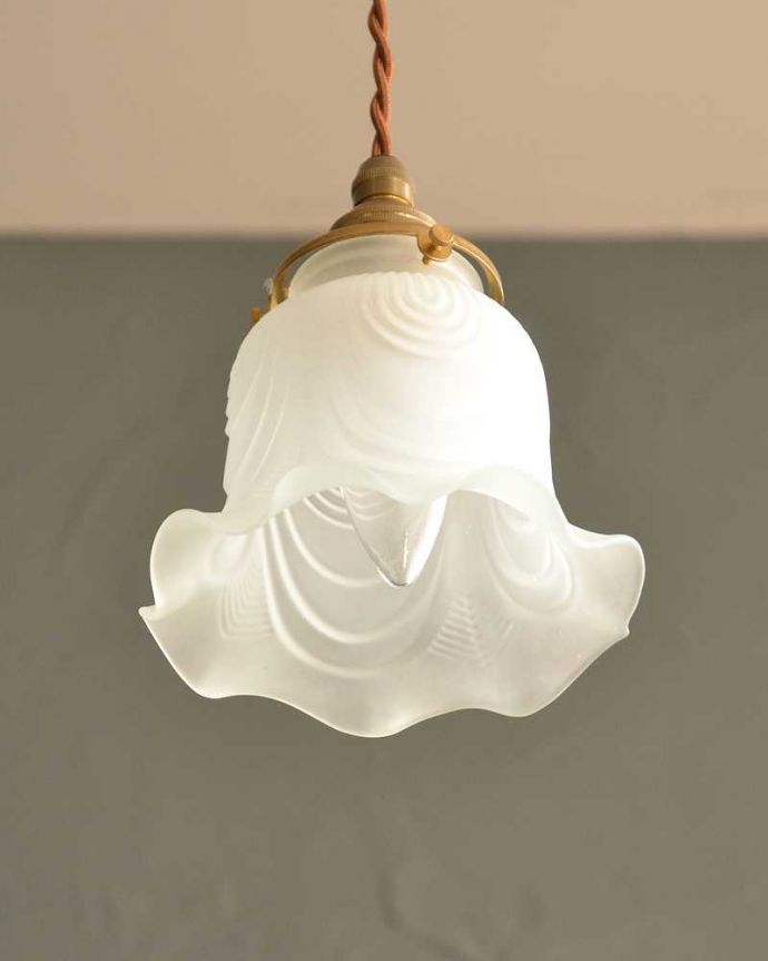 下から見たペンダントライト