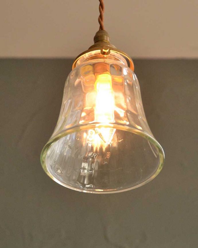 点灯後のペンダントライト