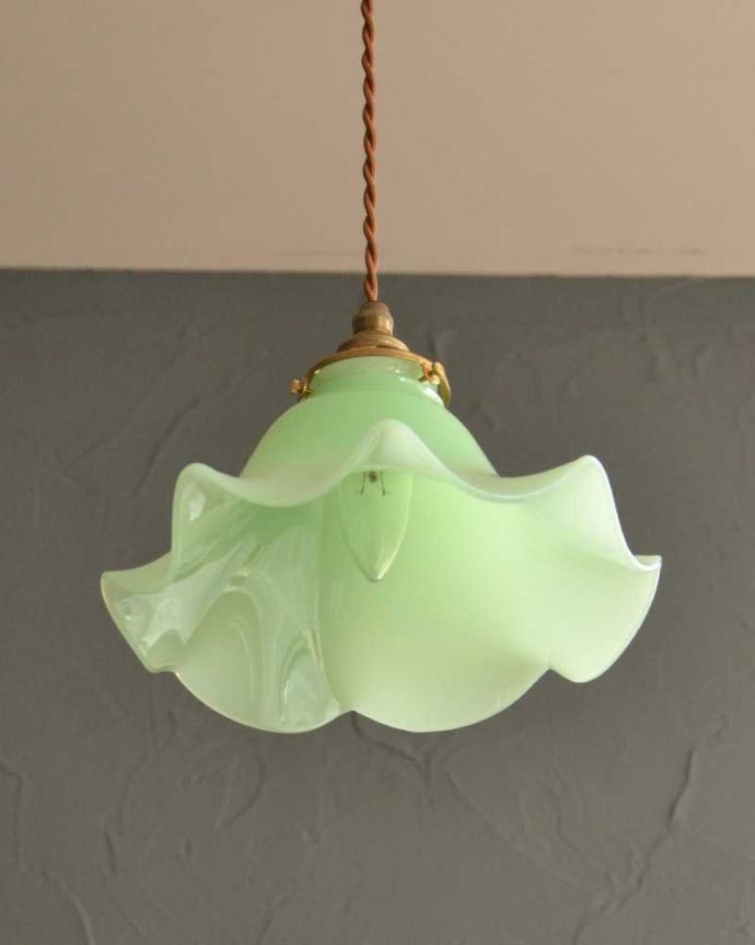 下から見たペンダントライト