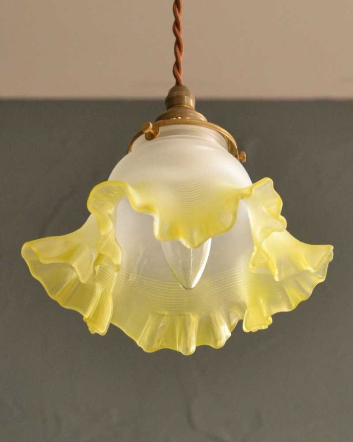 下から見たペンダントライト