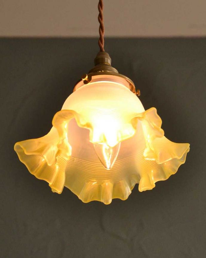 点灯後のペンダントライト