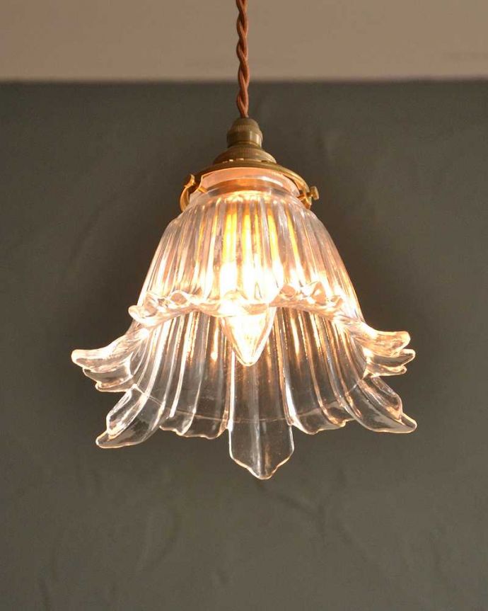 点灯後のペンダントライト