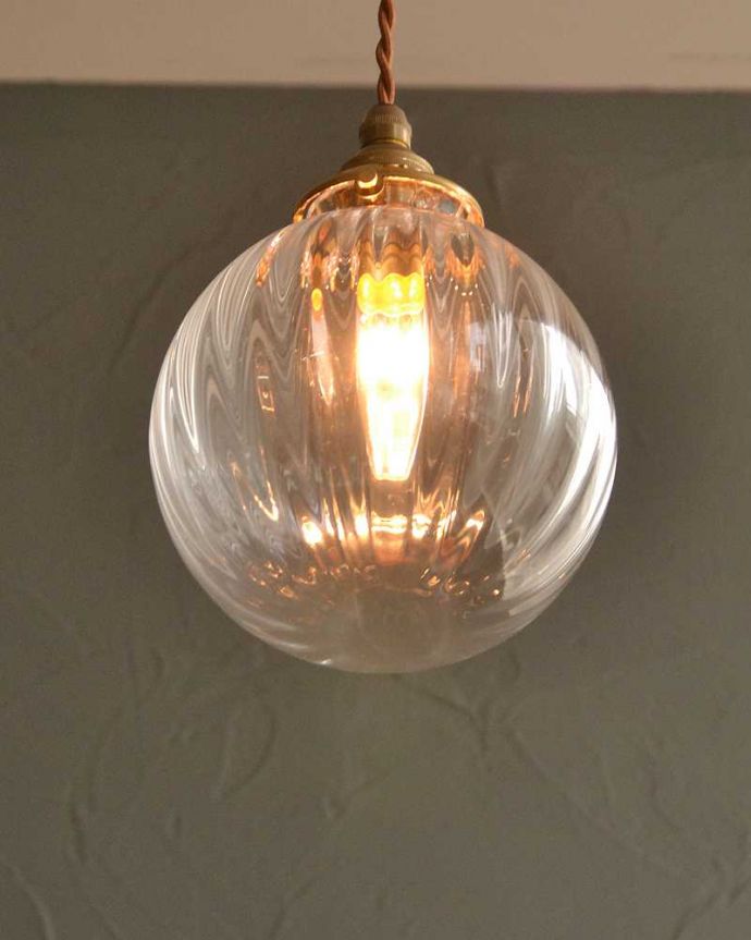 点灯後のペンダントライト